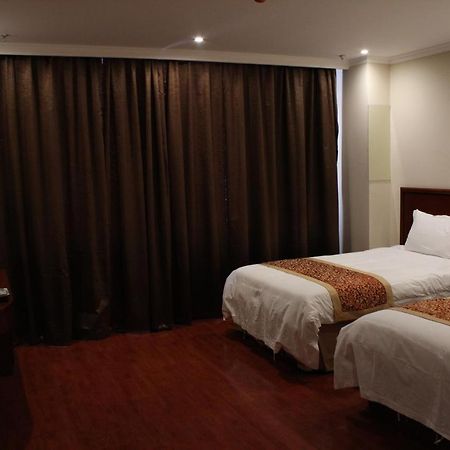 Greentree Inn Qiqihar University Wanda Square Express Hotel Exterior foto